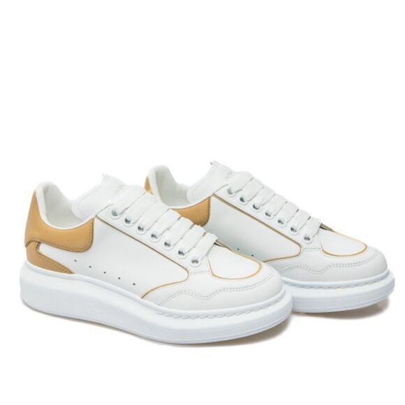 Alexander McQueen Oversized Low-Top Sneakers in White/ Camel, New, Size 41 - Picture 3 of 16